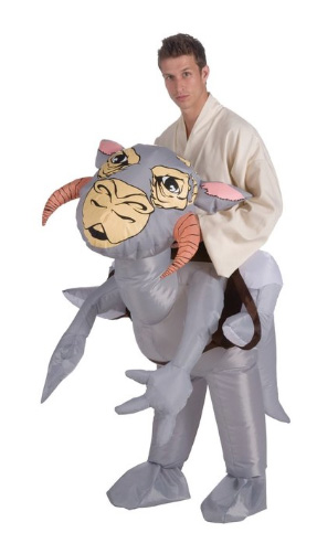 Inflatable Taun-taun Costume /// Check out all our other Star Wars costumes on our blog! #starwars #starwarsparty #maythefourthbewithyou #starwarsbirthday #starwarscostume #halloweencostume #tauntaun #luke #hansolo #hoth #cosplay maythefourthbewithyoupartyblog.com