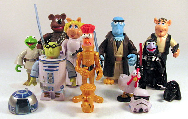 Star Wars Food: X-Wings-in-a-Blanket /// Check out our blog for lots of Star Wars Party food recipes and downloadable labels! Great for a Birthday Party or a May the Fourth be with you Party. /// #starwars #starwarsparty #maythefourthbewithyou #starwarsbirthday #starwarsfood #xwing #pigsinablanket maythefourthbewithyoupartyblog.com - muppet star wars