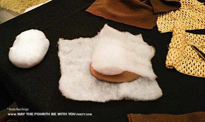 DIY Padme Amidala Picnic Dress Costume. Check out all our other Star Wars costumes on our blog! #amidala #starwars #starwarsparty #maythefourthbewithyou #starwarsbirthday #starwarscostume #halloweencostume #padmeamidala #cosplay maythefourthbewithyoupartyblog.com