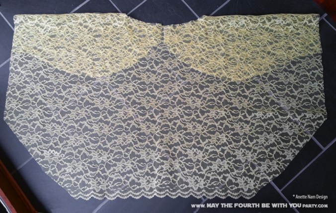 DIY Padme Amidala Picnic Dress Costume. Check out all our other Star Wars costumes on our blog! #amidala #starwars #starwarsparty #maythefourthbewithyou #starwarsbirthday #starwarscostume #halloweencostume #padmeamidala #cosplay maythefourthbewithyoupartyblog.com