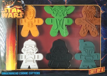 Star Wars Sugar Cookies /// Check out our blog for lots of Star Wars Party food recipes and downloadable labels! Great ideas for a Birthday Party or a May the Fourth be with you Party. /// #starwars #starwarsparty #stormtrooper #bobafett #maythefourthbewithyou #starwarsbirthday #starwarsfood #sugarcookies #foodart #cookies #recipe #cookiecutter #chewbacca #chewie #c3po #darthvader #yoda #deathstar // maythefourthbewithyoupartyblog.com