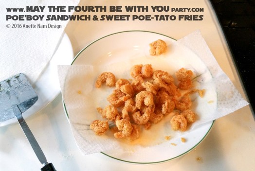 Poe’boy X-Wing Sandwich with Sweet Poe-tato Fries / Check out our blog for lots of Star Wars Party food recipes and downloadable labels! Great ideas for a Birthday Party or a May the Fourth be with you Party. / #starwars #starwarsparty #maythefourthbewithyou #maythe4thbe withyou #starwarsbirthday #starwarsfood #poe #poedameron #xwing #oscarisaac #poboy #sandwich #foodart #recipe #theforceawakens #xwingpilot #shrimp #fries #downloadble #sub / maythefourthbewithyoupartyblog.com