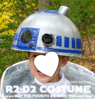R2-D2 Costume and Cosplay / Check out lots more Star Wars Halloween costumes and cosplay ideas on our blog / #starwars #halloween #maythefourthbewithyou #maythe4thbewithyou #costume #ducttape #cosplay #diy #pattern #sewing #theforceawakens #r2d2 #droid #geek #nerd #fleece / maythefourthbewithyoupartyblog.com