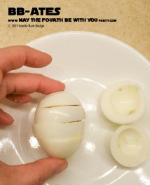 Star Wars Food: B-Ates BB-8 // Check out our blog for lots of Star Wars Party food recipes and downloadable labels! Great for a Birthday Party or May the Fourth be with you Party. // #starwars #starwarsparty #theriseofskywalker #maythefourthbewithyou #starwarsbirthday #starwarsfood #recipe #egg #bb8 #easter #recipe // maythefourthbewithyoupartyblog.com